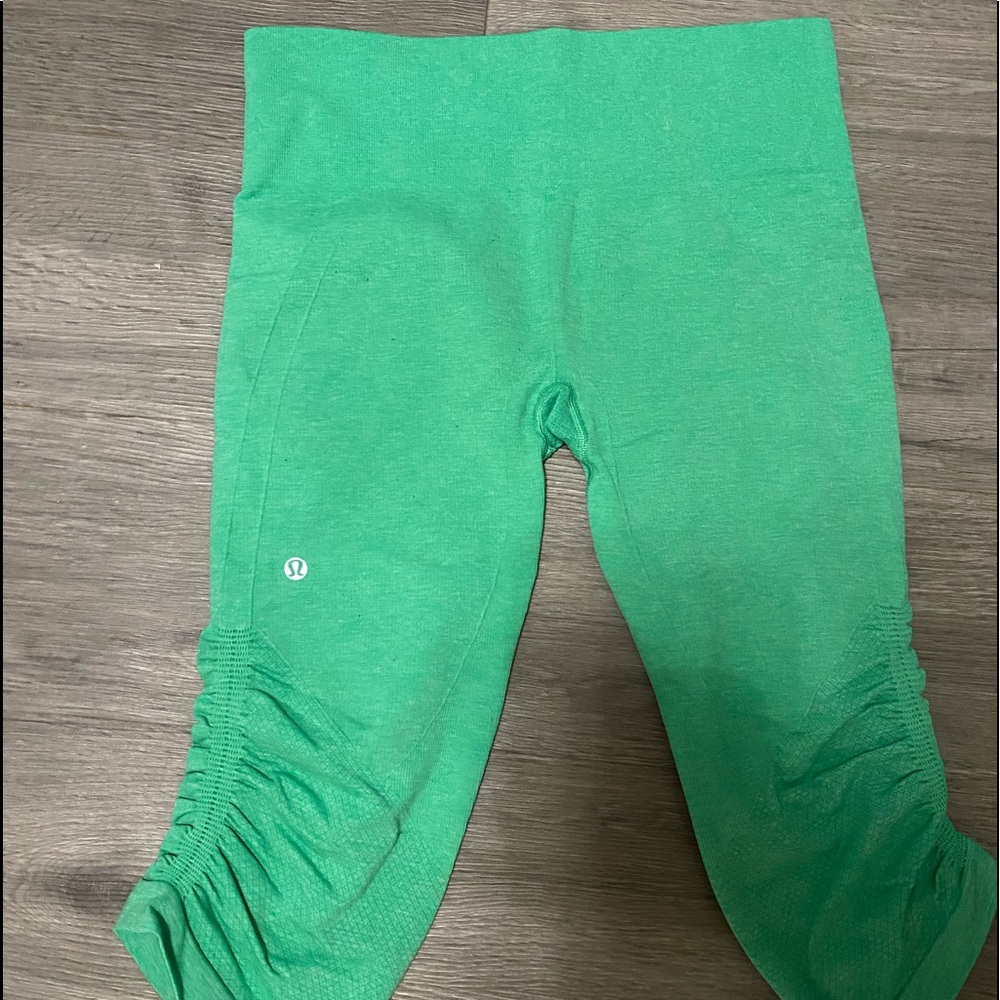 Lululemon ebb to street tight